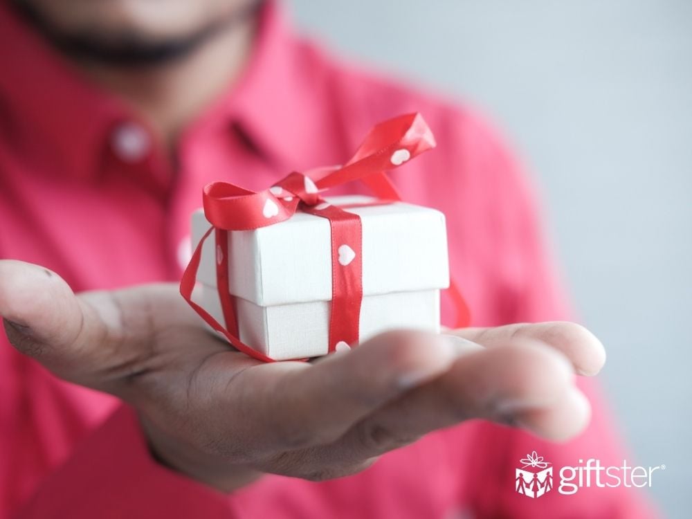 Gift giving rules